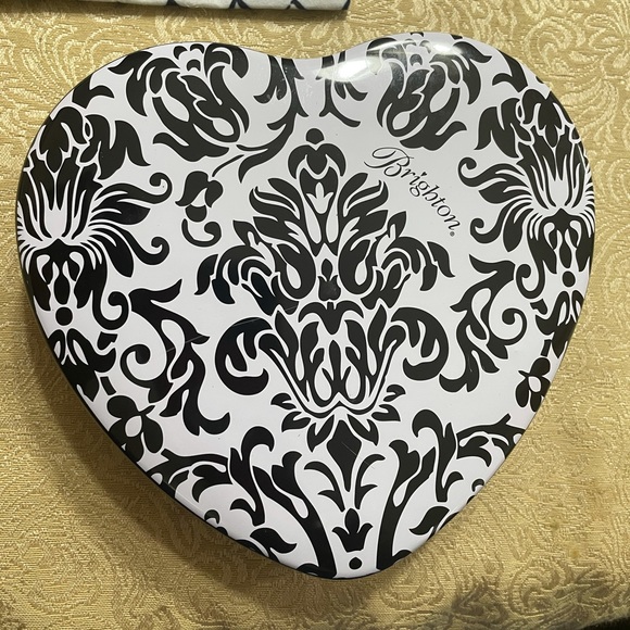 Brighton Tin & Dust Bags - Picture 2 of 4